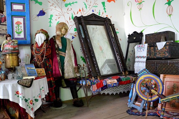 Museo dei vecchi credenti della cultura a Tarbagatay Museo dei vecchi credenti della cultura a Tarbagatay