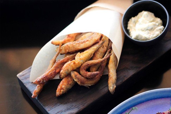 Lo sperlano fritto con salsa tar-tar