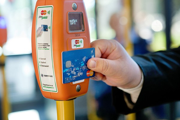 autobus №39 Aeropotro — stazione della metro Moskovskaya