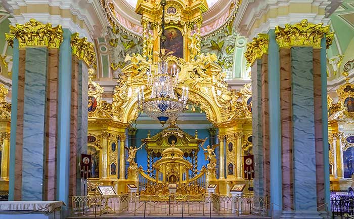 l’iconostasi della cattedrale dei Santi Pietro e Paolo